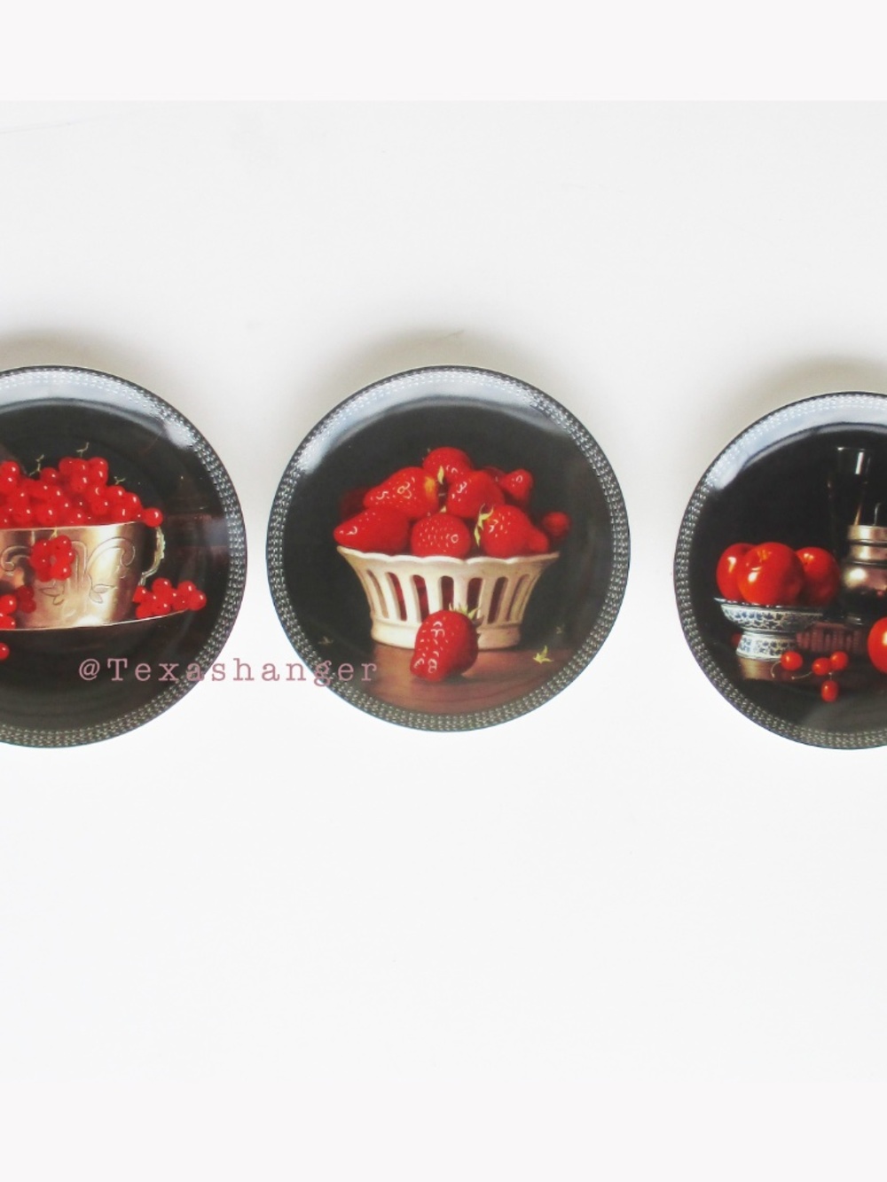 Bernardaud Limoges 3 "Fruits Rouges"Plates Jean-Claude Chauray - Picture 1 of 10